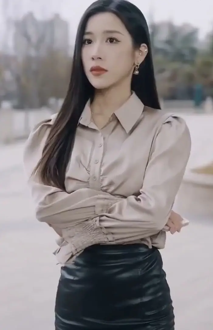 《我真不是战神啊》：扮猪吃虎的都市英雄传奇