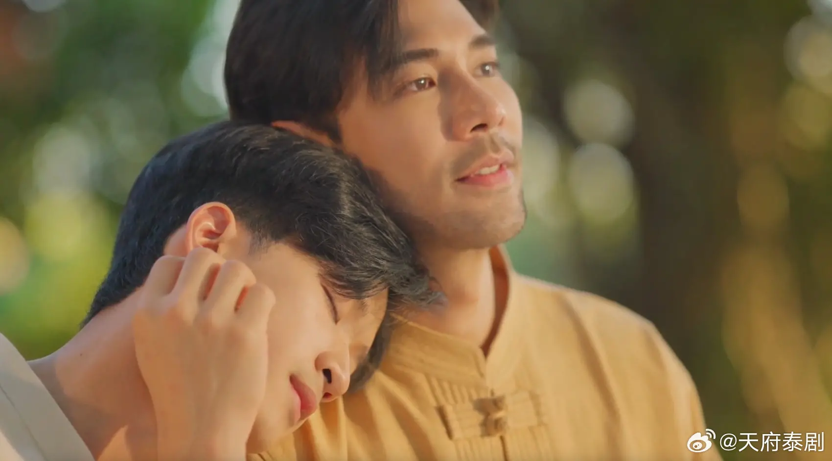 《我想你》：跨越时空的爱恋，触动心弦的感人故事